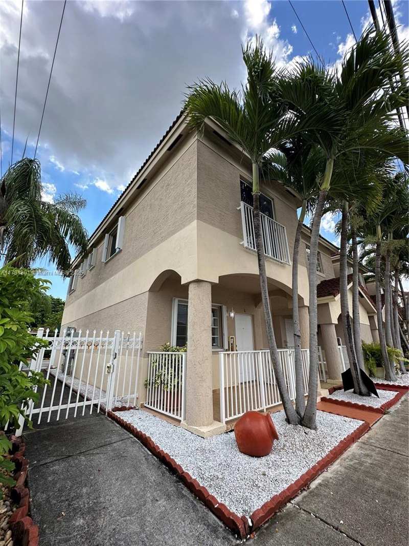 425 E 3rd Ave # 6, Hialeah FL 33010