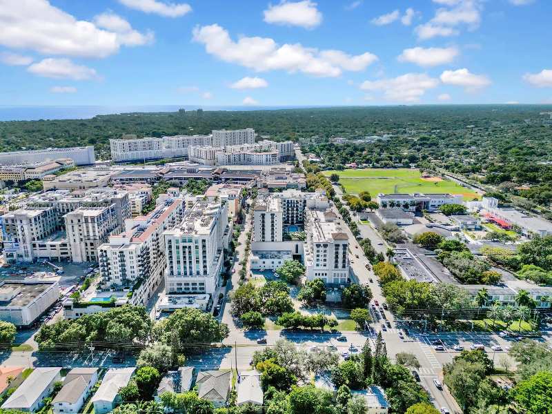 4070 Laguna St, Coral Gables FL 33146