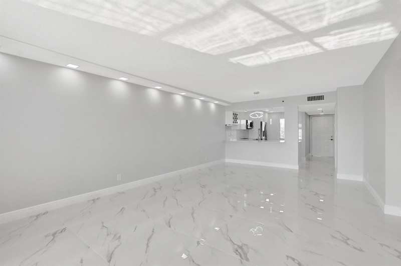 7076 Huntington Lane # 407, Delray Beach FL 33446