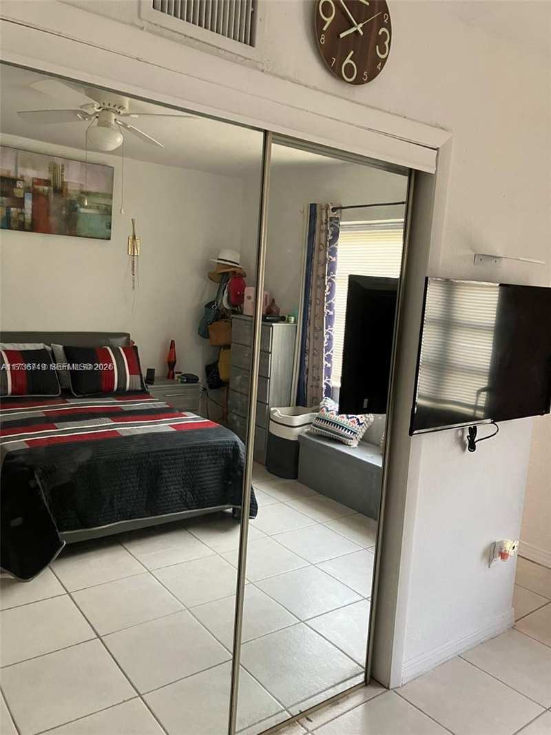 383 E 4th Ave # 8, Hialeah FL 33010