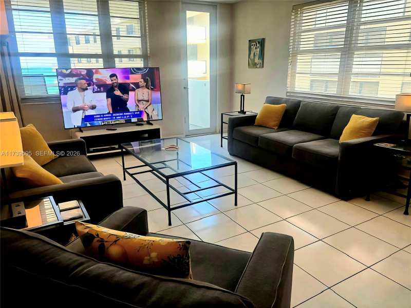 100 Lincoln Rd # 821, Miami Beach FL 33139