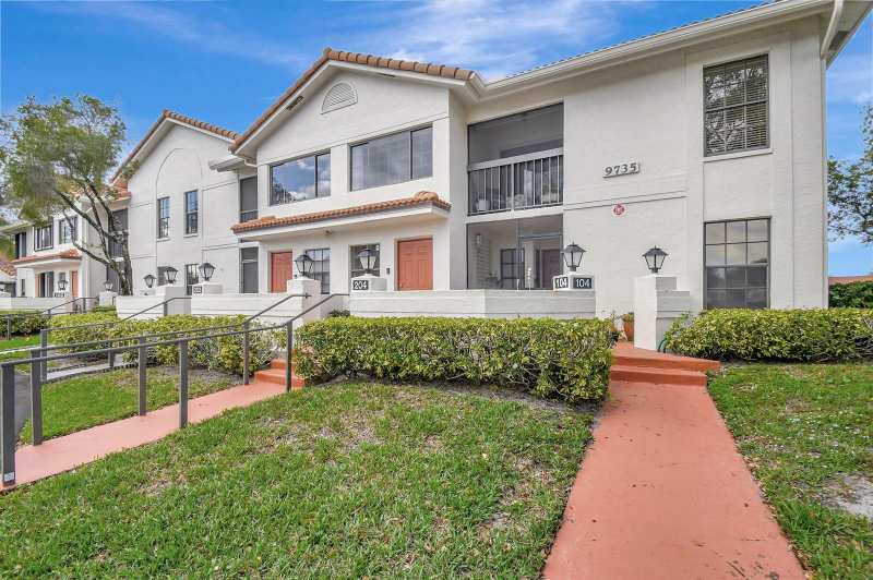 9735 Pavarotti Ter 204 Terrace # 204, Boynton Beach FL 33437