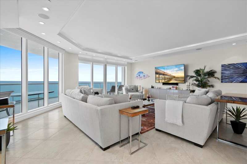 4600 N Ocean Drive # 701, Singer Island FL 33404