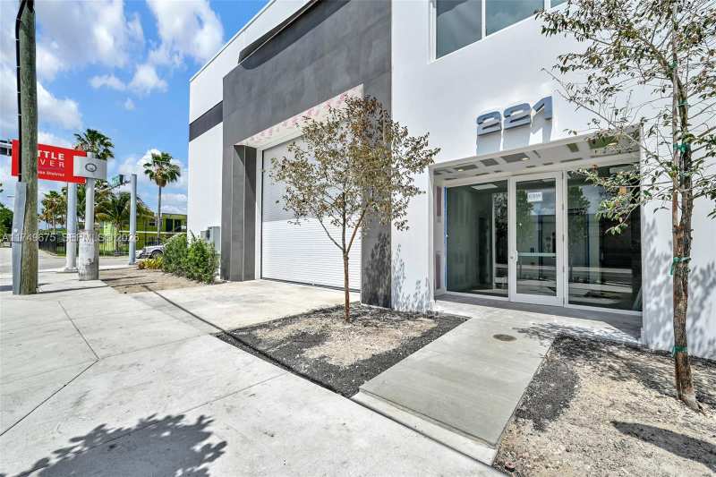210 NE 68th St # 1, Miami FL 33138
