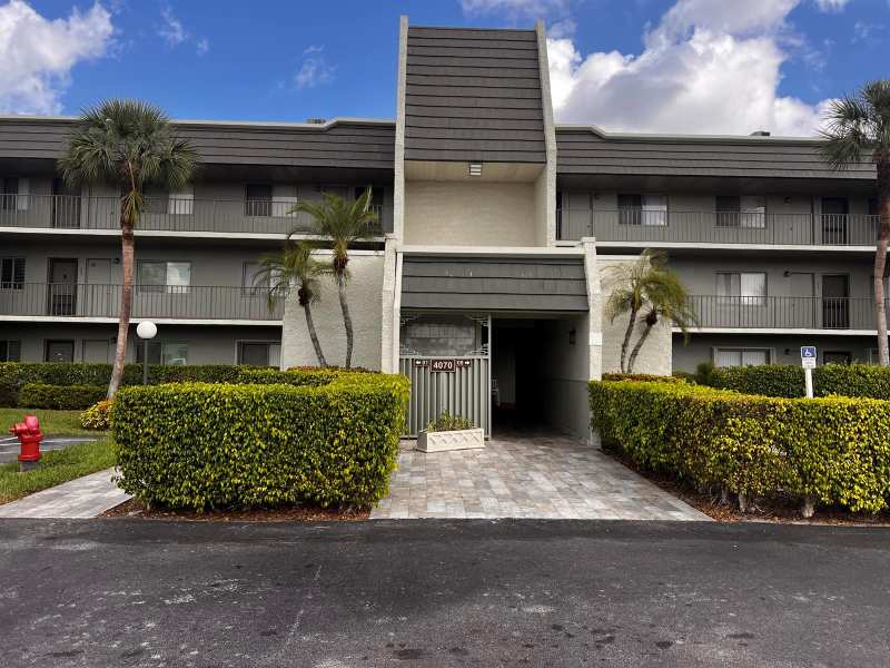 4070 Tivoli Court # 202, Lake Worth FL 33467
