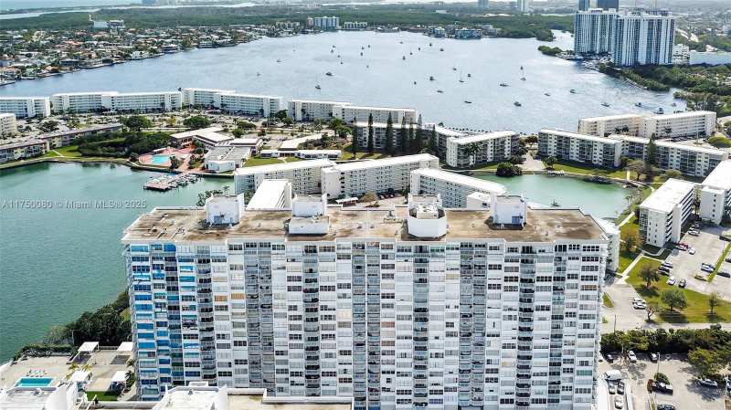 18051 Biscayne Blvd # 801, Aventura FL 33160