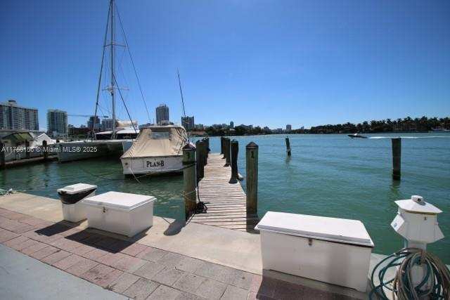 900 Bay Dr, Miami Beach FL 33141