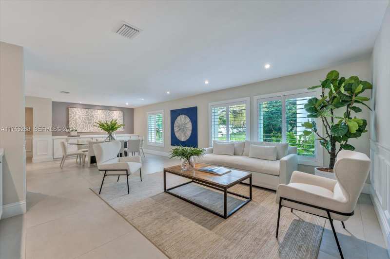 8513 SW 169 Ter, Palmetto Bay FL 33157