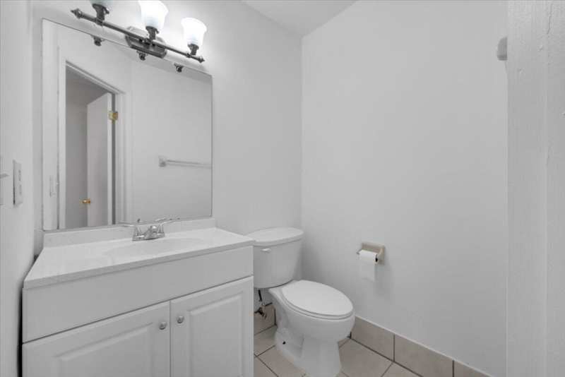 4718 NW 82nd Avenue # 1706, Lauderhill FL 33351