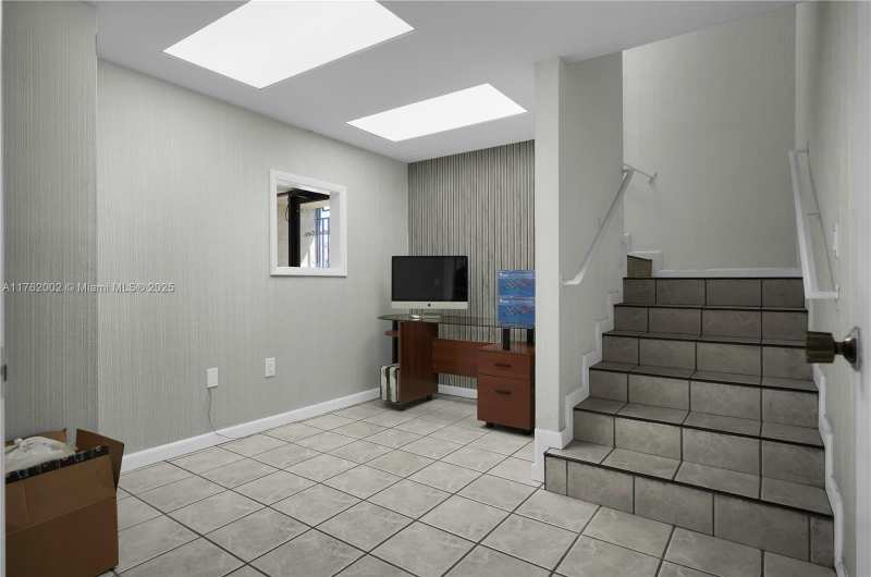 5220 NW 72nd Ave # A1, Miami FL 33166