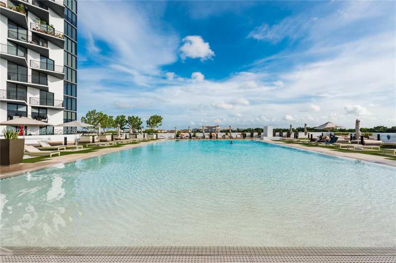 5252 NW 85th Ave # 511, Doral FL 33166