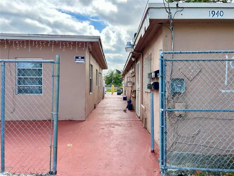1940 Ali Baba Ave, Opa-Locka FL 33054