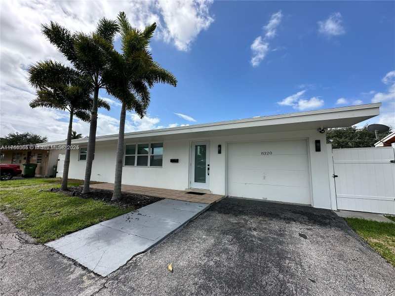 8320 Taft St, Pembroke Pines FL 33024