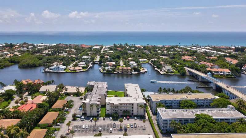 632 Snug Harbor Drive # D3, Boynton Beach FL 33435