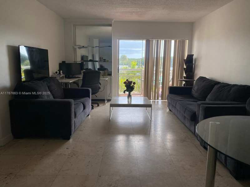 400 Kings Point Dr # 209, Sunny Isles Beach FL 33160