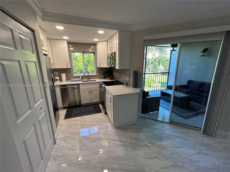 275 Palm Ave # D205, Jupiter FL 33477