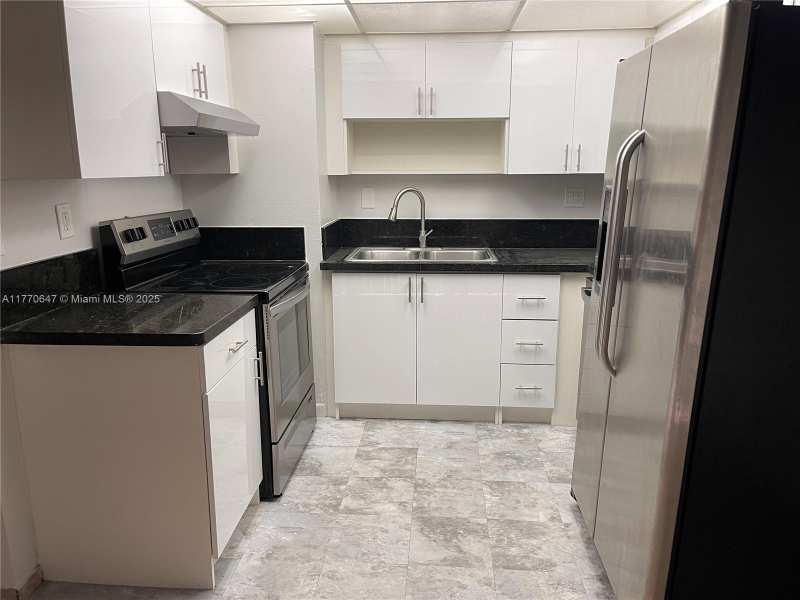 6175 NW 57th St # 116, Tamarac FL 33319