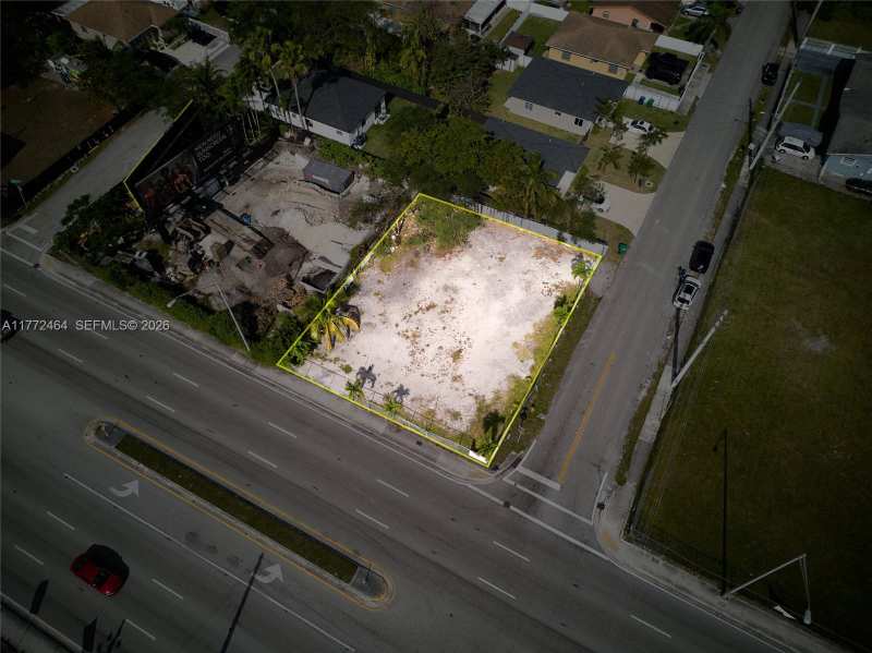 1405 NW 79th St, Miami FL 33147