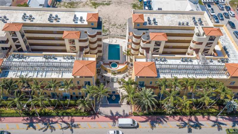 SURFSIDE PALMS CONDO