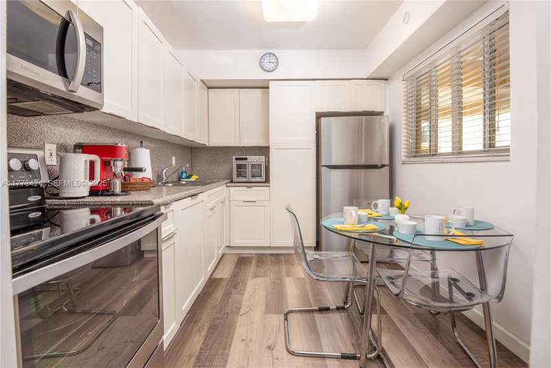 SURFSIDE PALMS CONDO