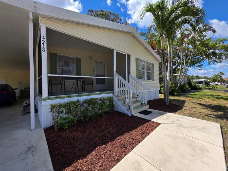 4218 6th Court, Lantana FL 33462