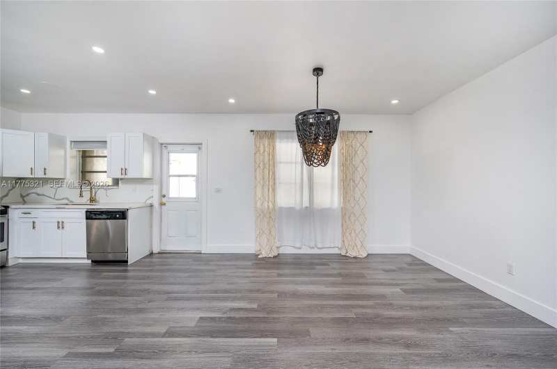 1704 S Le Jeune Rd, Coral Gables FL 33134