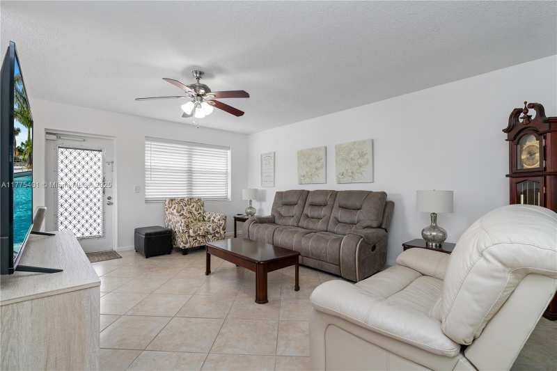 40 Harwood B # 40, Deerfield Beach FL 33442