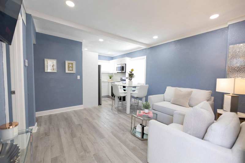 420 Avenida Alegre # 4, West Palm Beach FL 33405