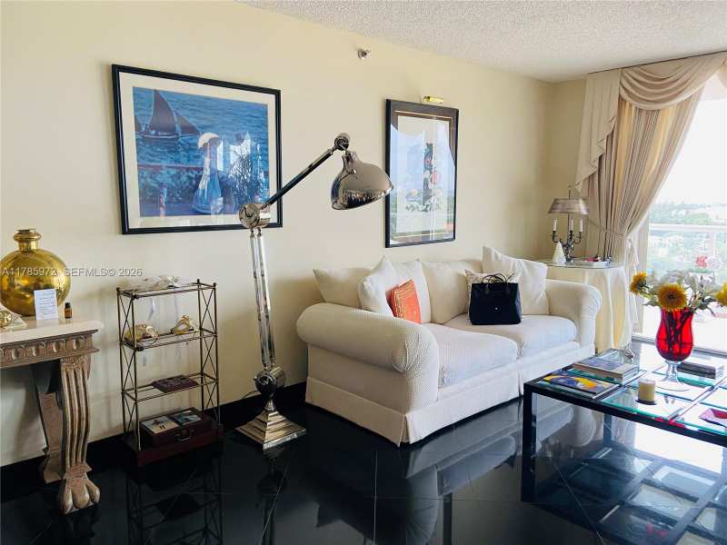 8855 Collins Ave # 9E, Surfside FL 33154