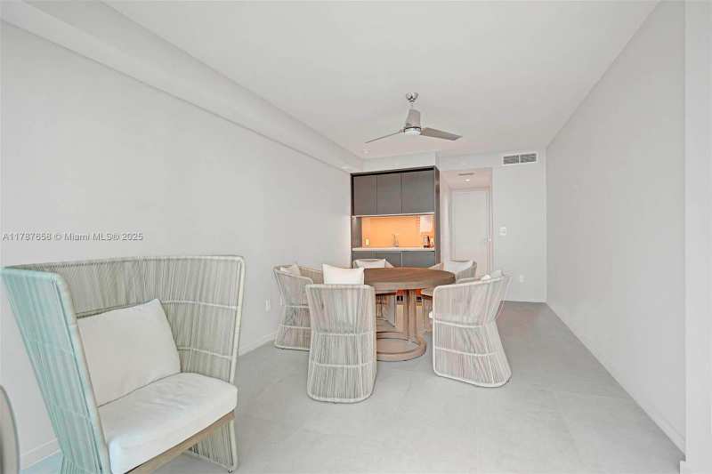 18975 Collins Ave # 8, Sunny Isles Beach FL 33160
