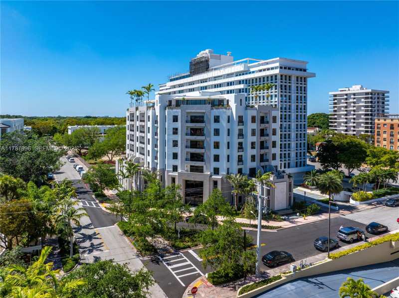 701 Valencia Ave # 405, Coral Gables FL 33134