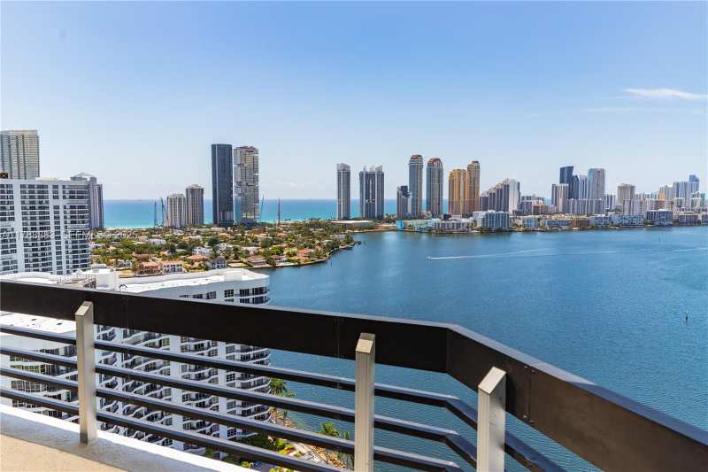 3530 Mystic Pointe Dr # 2910, Aventura FL 33180