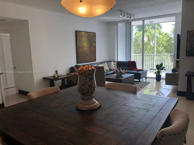 9725 NW 52nd St # 407, Doral FL 33178
