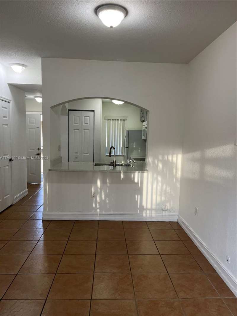 7985 NW 8th St # 110A, Miami FL 33126