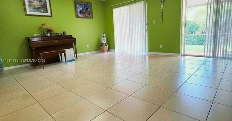 12900 SW 81st St, Kendall FL 33183