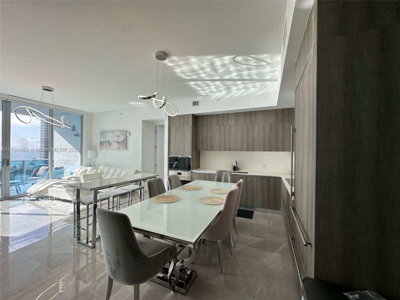17550 Collins Ave # 902, Sunny Isles Beach FL 33160