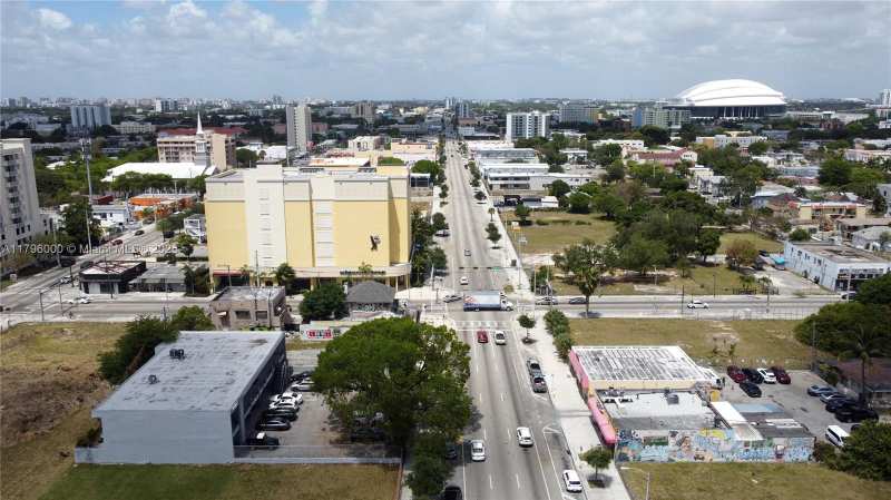 752 W Flagler St, Miami FL 33130
