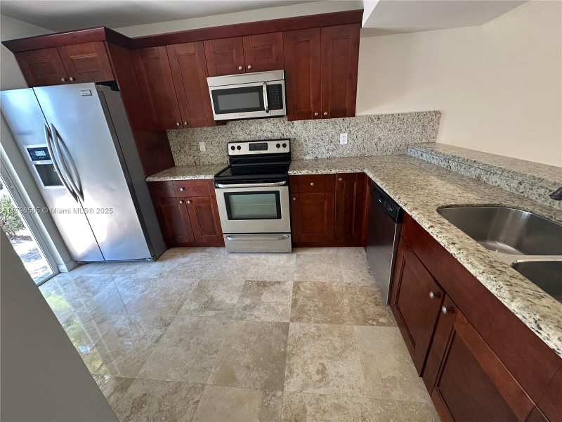 878 Crystal Lake Dr, Deerfield Beach FL 33064