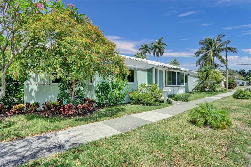 326 S 14th Ave, Hollywood FL 33020