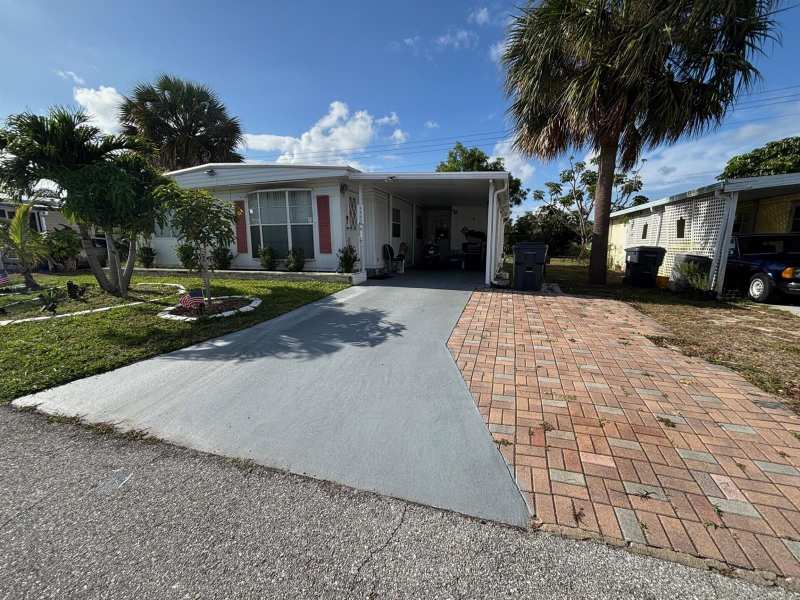 4257 1st Ct, Lot 84, Lake Worth FL 33462