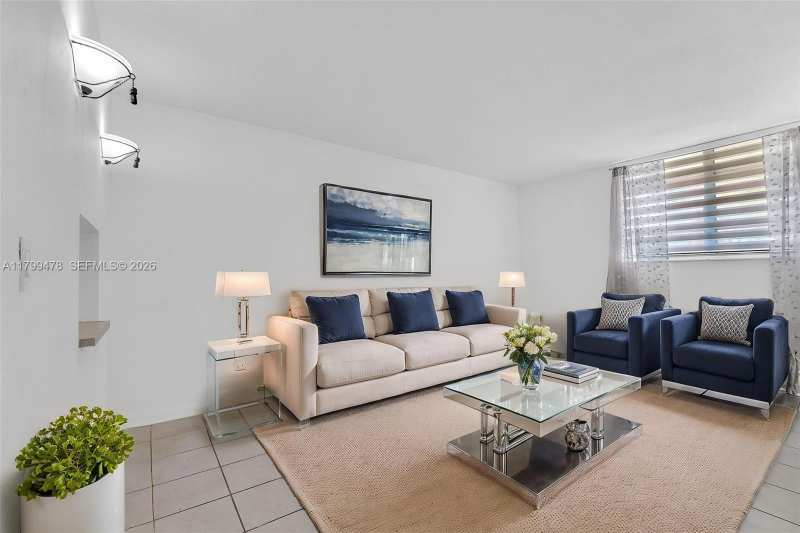 801 NW 47th Ave # 118W, Miami FL 33126