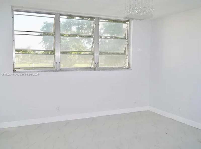 691 S Hollybrook Dr # 208, Pembroke Pines FL 33025