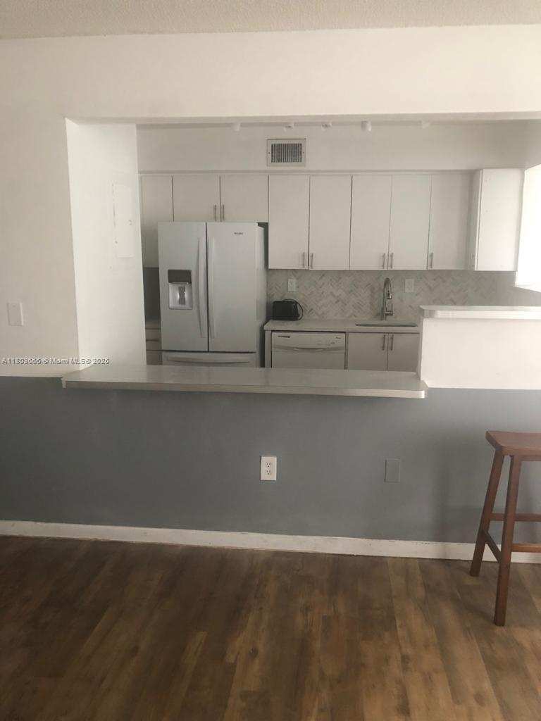 250 180th Dr # 108, Sunny Isles Beach FL 33160
