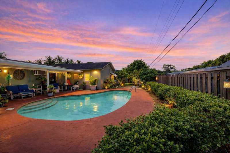 1630 40th Street, West Palm Beach FL 33407