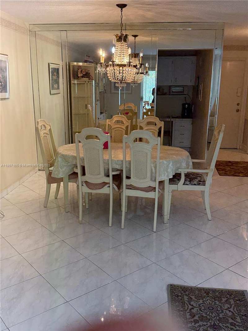 1395 NE 167th St # 203, Miami FL 33162