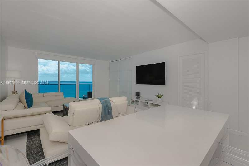 2301 Collins Ave # 1538, Miami Beach FL 33139