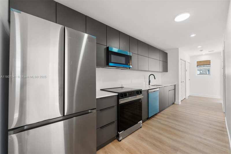 403 SW 12th Ave # 4, Miami FL 33130