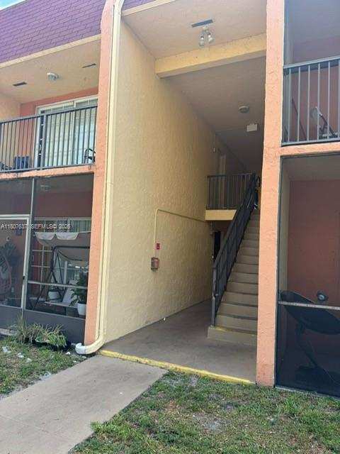 2970 NW 55th Ave # 2C, Lauderhill FL 33313