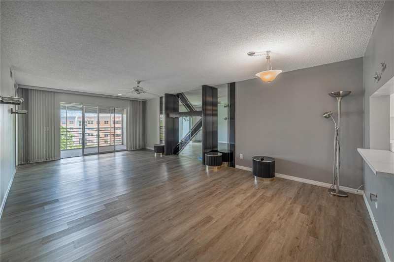 10315 NW 24th Place # 407, Sunrise FL 33322