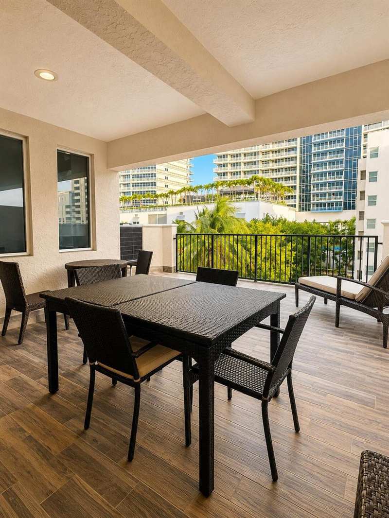 3035 Riomar Street, Fort Lauderdale FL 33304
